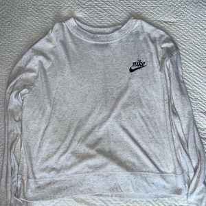 BARLEY WORN. NIKE. SIZE L.